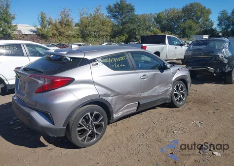 2020 Toyota C-Hr Xle z USA, uszkodzony, nr VIN JTNKHMBX3L1090256